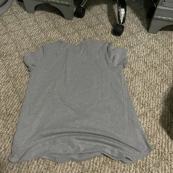 Maurices graphic tee - Picture 3 of 3